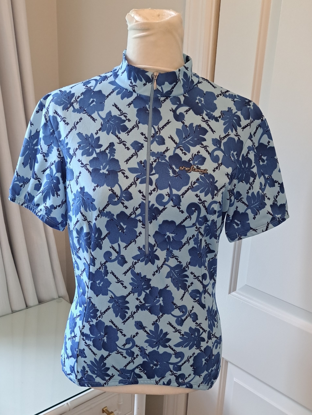 She Beest Womens Performance Blue Floral Print Cycling/Biking Half‎ Zip Shirt SM